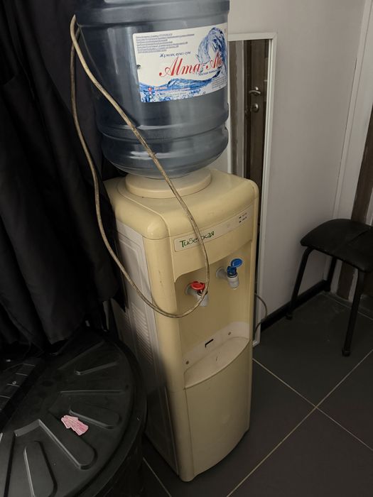 Продам кулер для воды