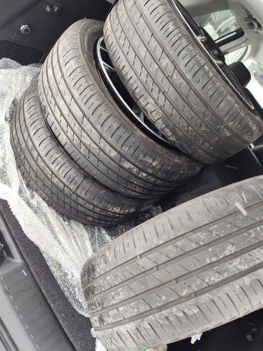 Продам комплект колес на 17