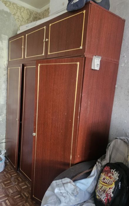 Продаётся шкаф советский