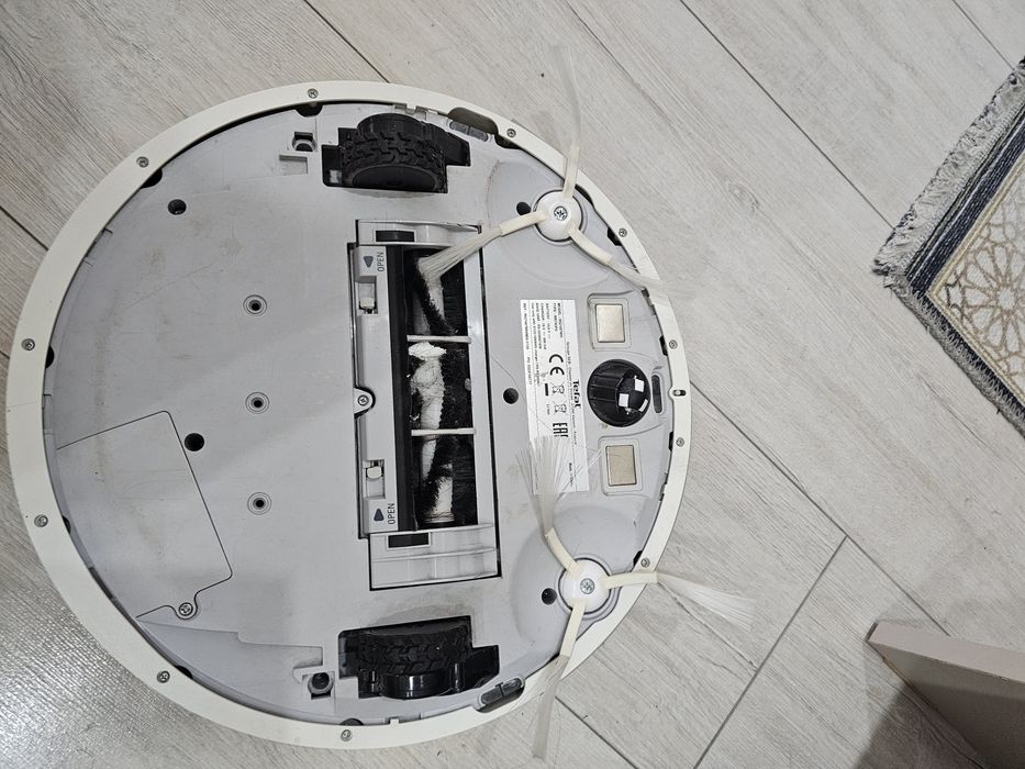 Ультратонкий робот-пылесос Tefal Explorer Serie 60