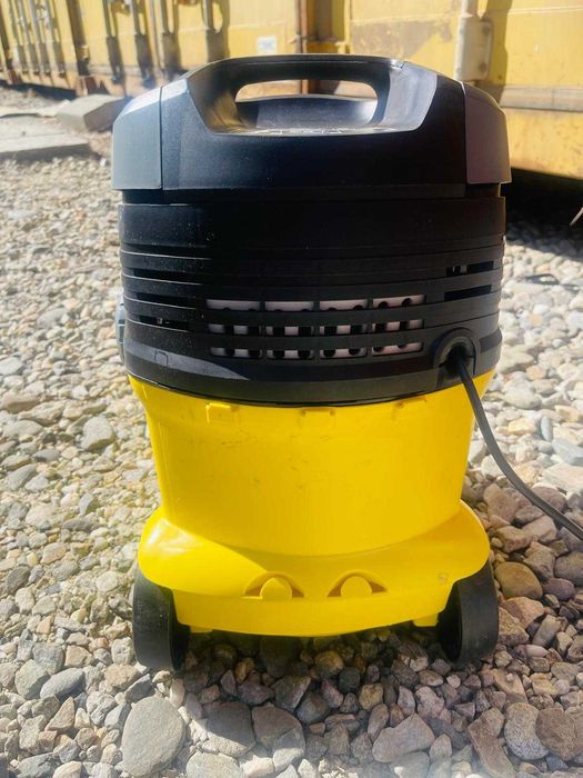 Aspirator cu spălare Kärcher SE 5.100