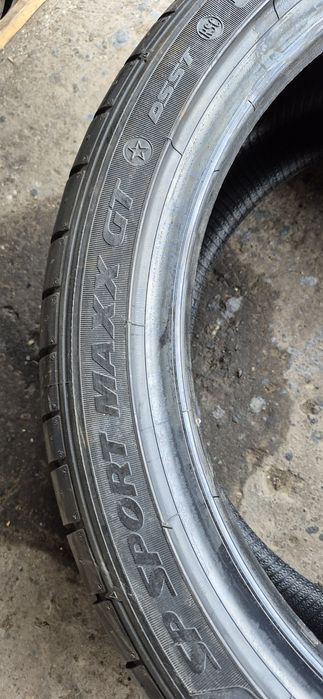 2 anvelope vara runflat noi Dunlop 275/35/19.Pret/bucata