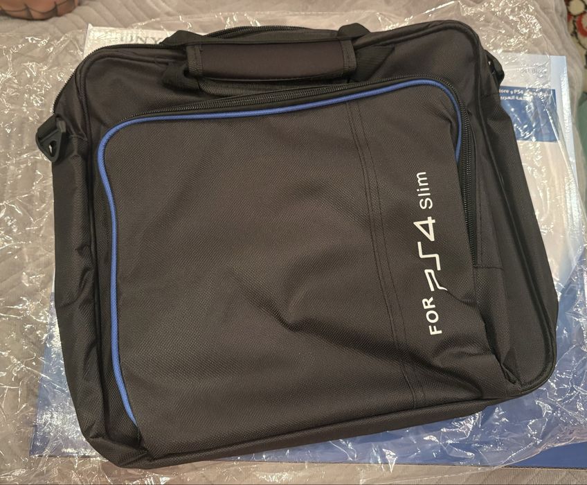 Продам приставку PS4 Slim