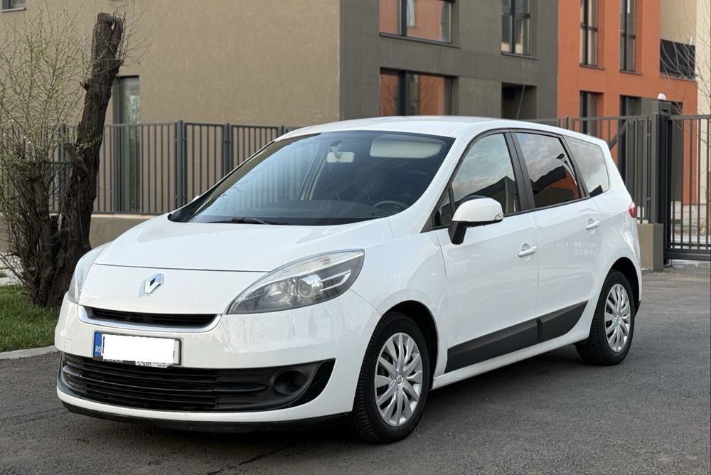 Renault Grand Scenic 3  2012  7 locuri facelift