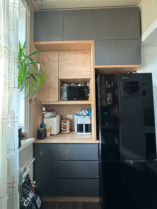 Продаётся  Высокопотолочка Чиланзар 1  3/3/4  с двумя балконами!