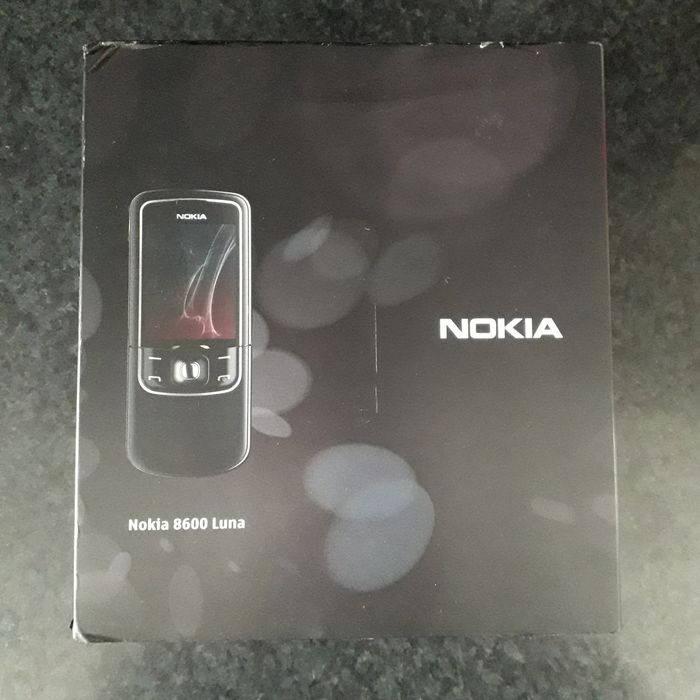 Nokia 8600 Luna Pachet Complet