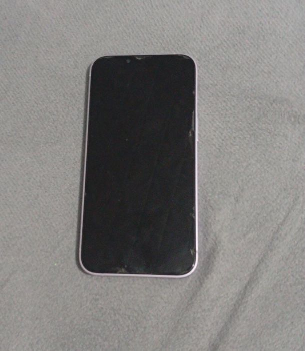 Продам айфон 14 на запчасти