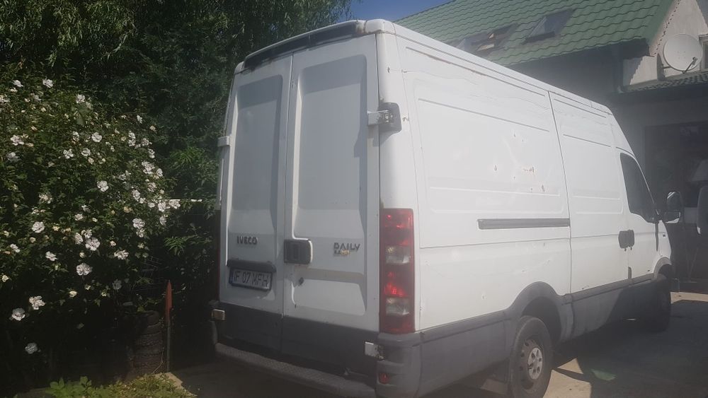 Vând Iveco daily