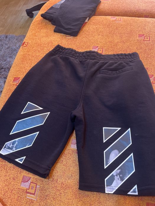 pantaloni scurti off white marimea M negri