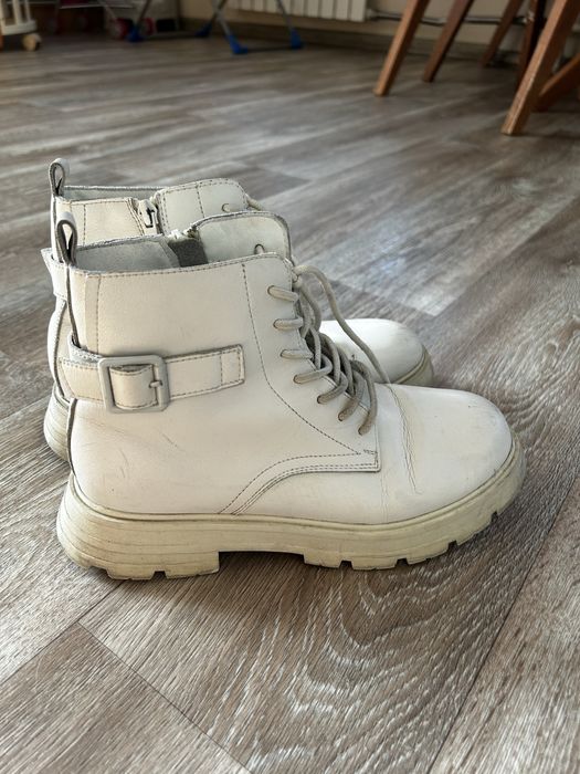 Отдам обувь 38 размера