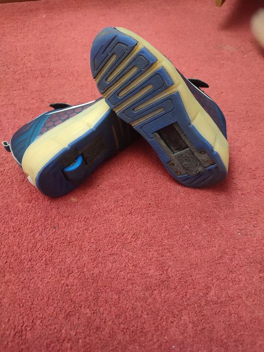 Кросовки детские ролики