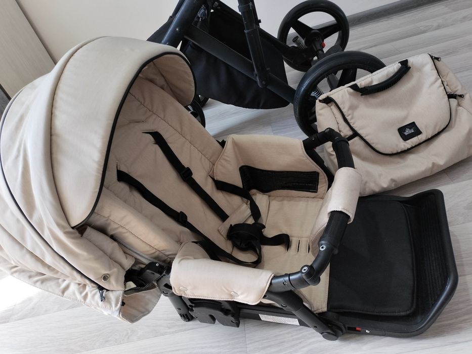 Продам коляску 2 в 1