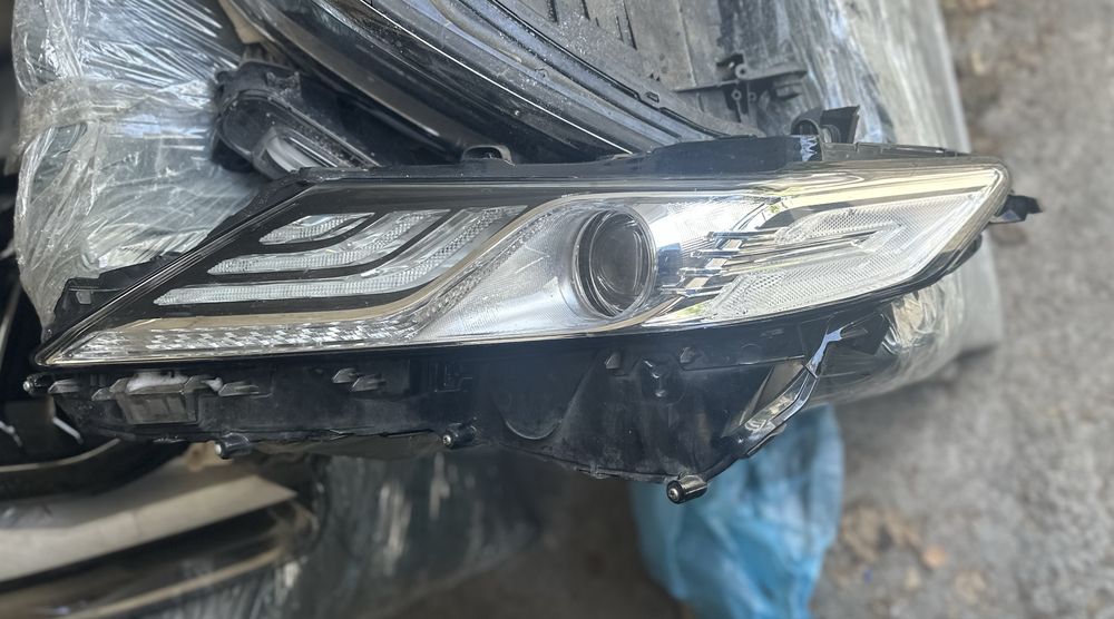 Ляв фар Led за Toyota Camry,2018-2021год