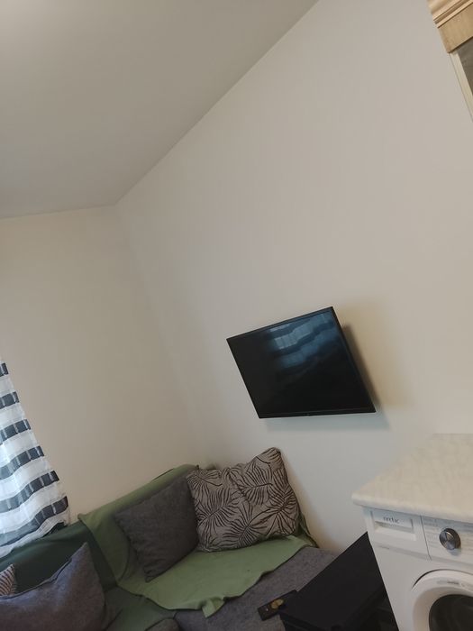 Închiriez camera de camin