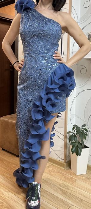 Официална  рокля