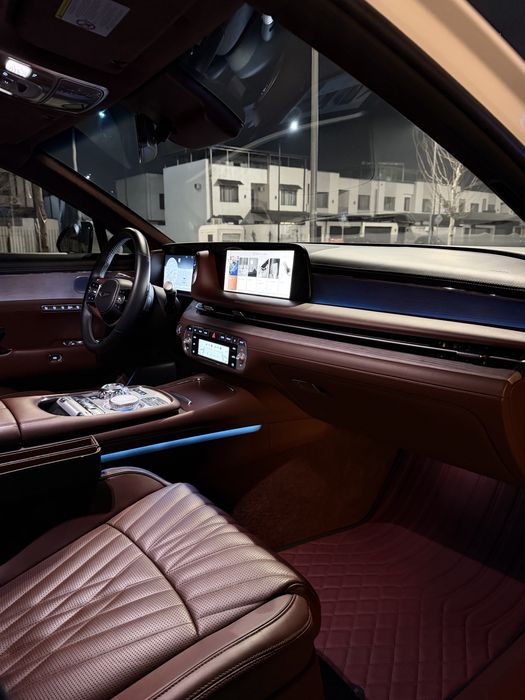 Genesis G90 Full