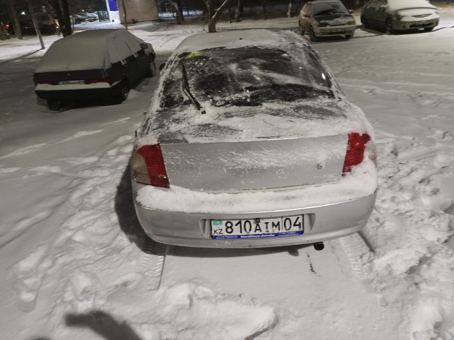 Продам Киа шума 2 объем 1.8