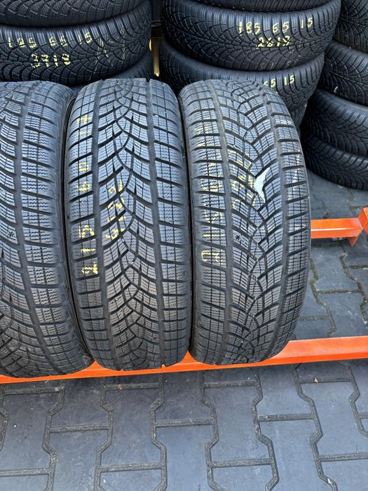 Anvelope Iarna 215/60/17 GoodYear UltraGrip Performance 215 60 17 R17