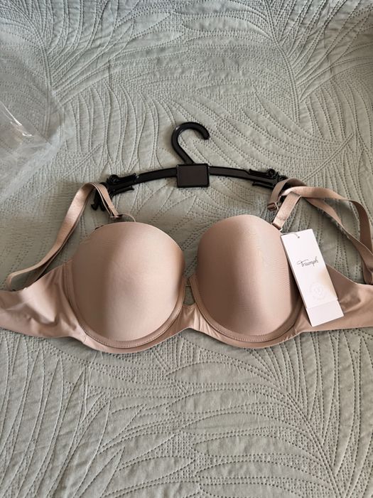Sutien Triumph nou,eticheta