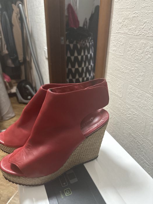 Кожанные босаножки турция новые