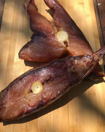 Копчёная рыба , сом , лещь