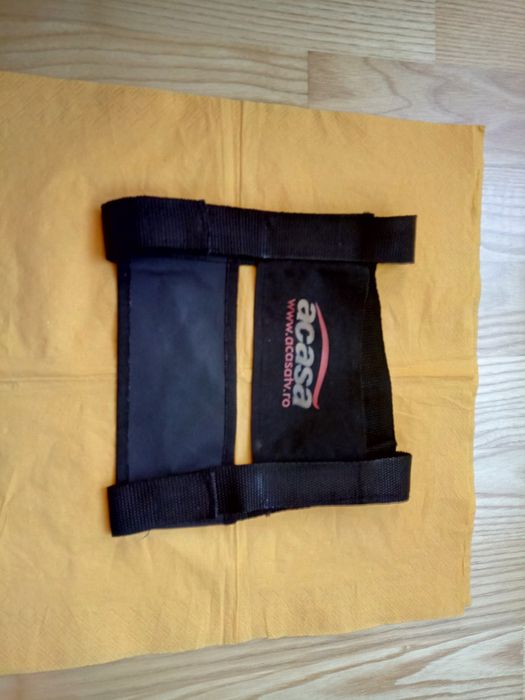 Ham de colectie pt.catelus,prevazut cu inchidere arici.