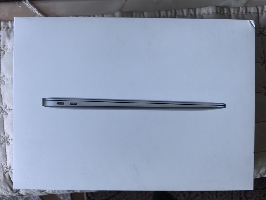 Apple Macbook Air M1