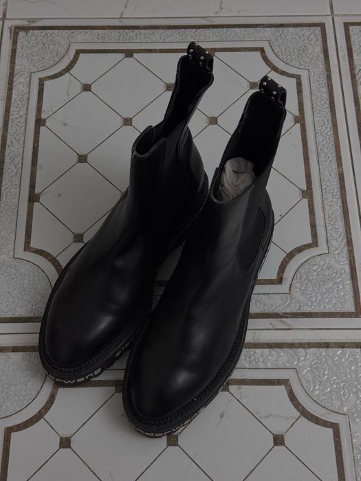 Продам женскую обувь