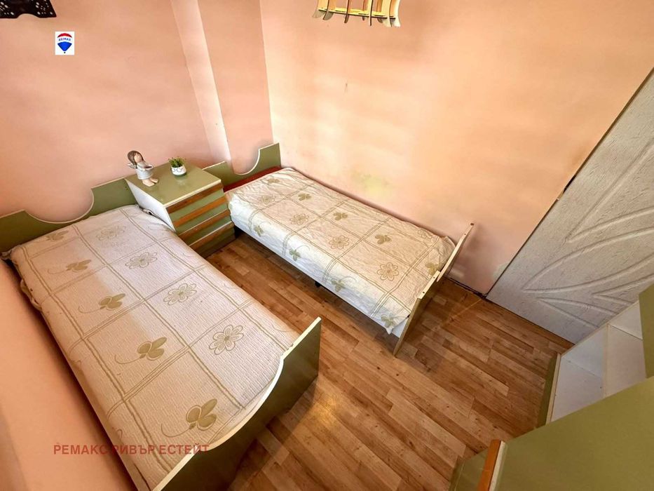 Продава се Тристаен апартамент в Русе, Родина 1 - 78 кв.м за 883 €/кв.м - Снимка #8