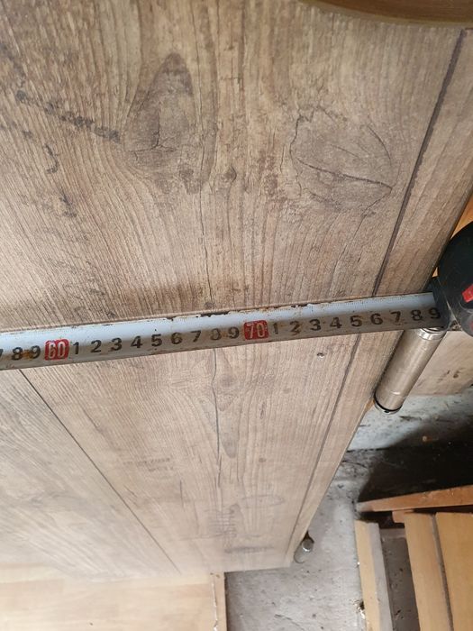 Двери  распашные в обе стороны