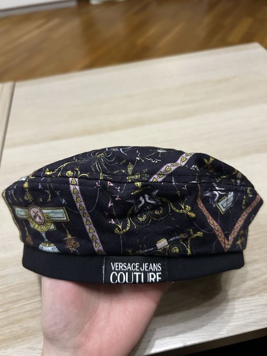 Шапка Versace Jeans