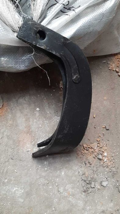 нож для почвофрезы