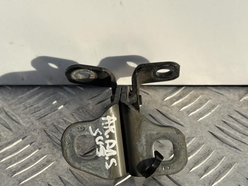 Balama usa fata Opel Astra J