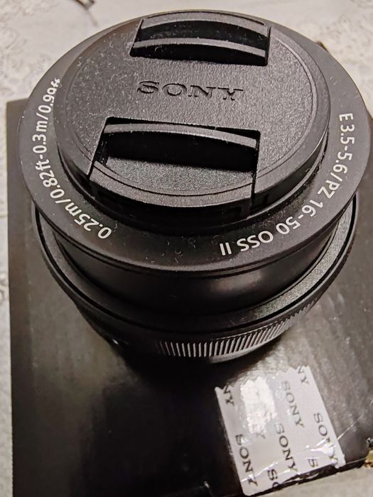 Sony E PZ 16-50mm / 3.5-5.6 OSS II
