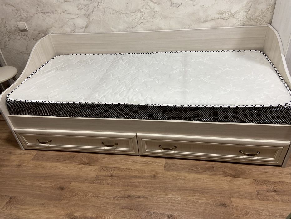 Продам   кровать