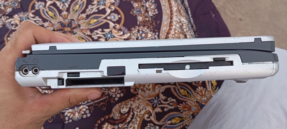 Zapchastga noutbuk sotiladi