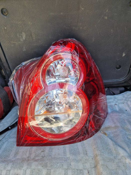 Продам фонари задние