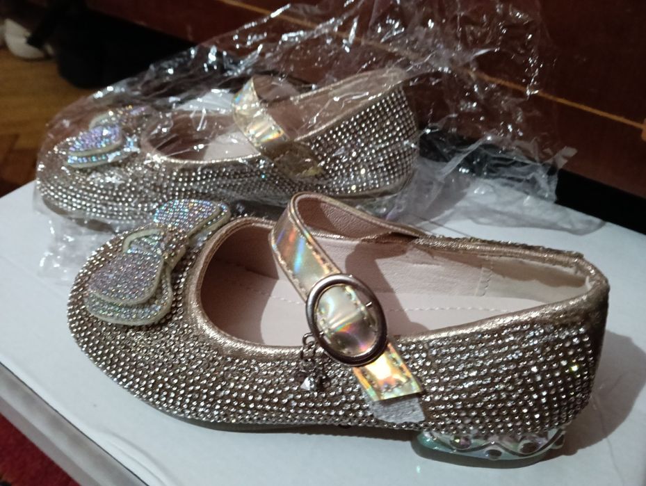 Papuci fetite eleganti