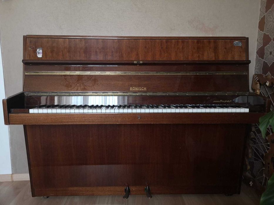 пианино Rönisch, не новое
