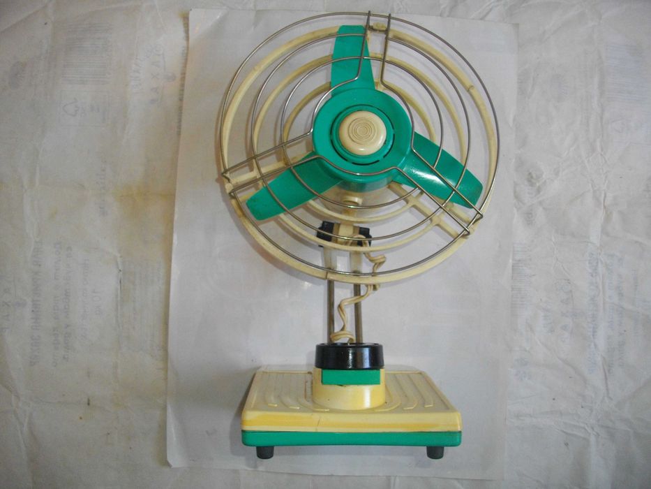 Руски СССР от Соца Електрически настолен ВЕНТИЛАТОР Сатурн-2 ОТЛИЧЕН
