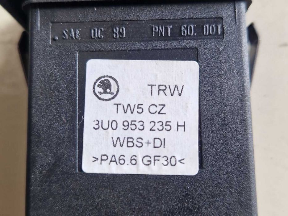 Buton avarii Skoda Superb cod 3U0 953 235 H