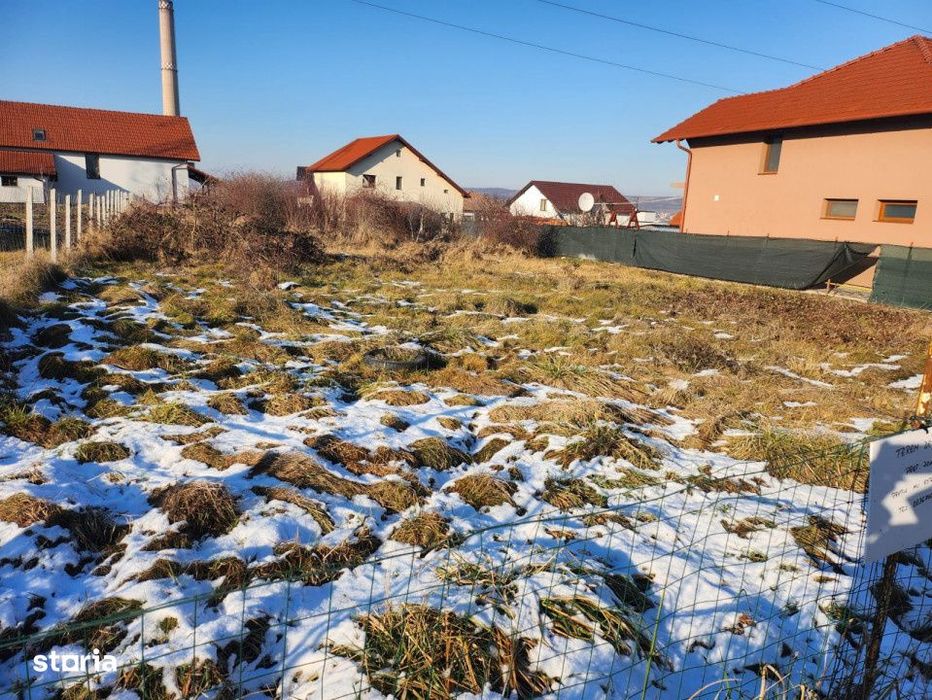 Teren intravilan 9 ari cu toate utilitatile