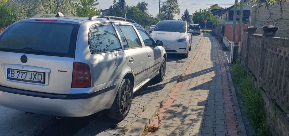 SKODA Octavia 2009 — imagine 4