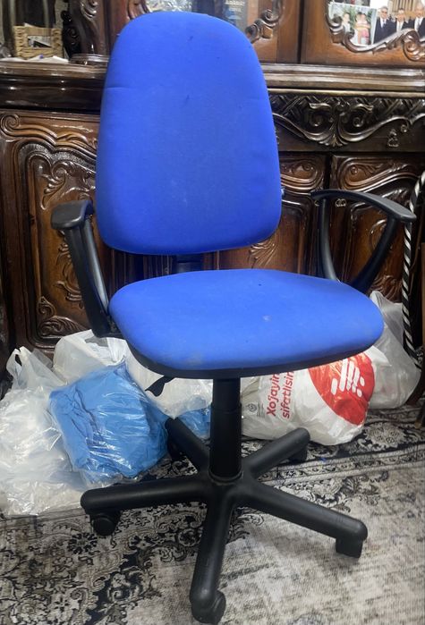 Продается Офисный стул