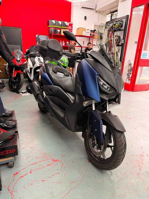 Yamaha X MAX 300 2019 -GARANTIE-
