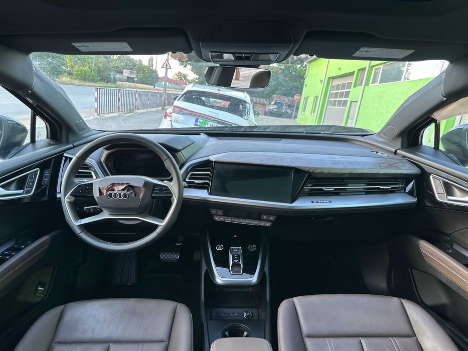 AUDI Q4 E - TRON 50 S Line
