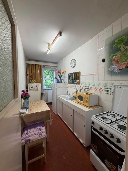 Apartament cu 3 camere 80mp în zona Vlaicu, Arad