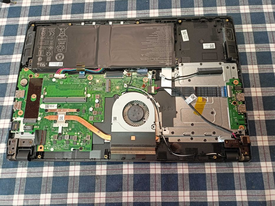 Elemente Acer Aspire A315-21 A315-31 A315-32 A315-51 A315-52