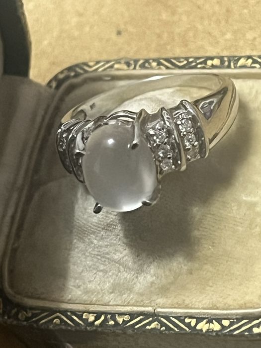 Inel aur alb 9k cu diamante