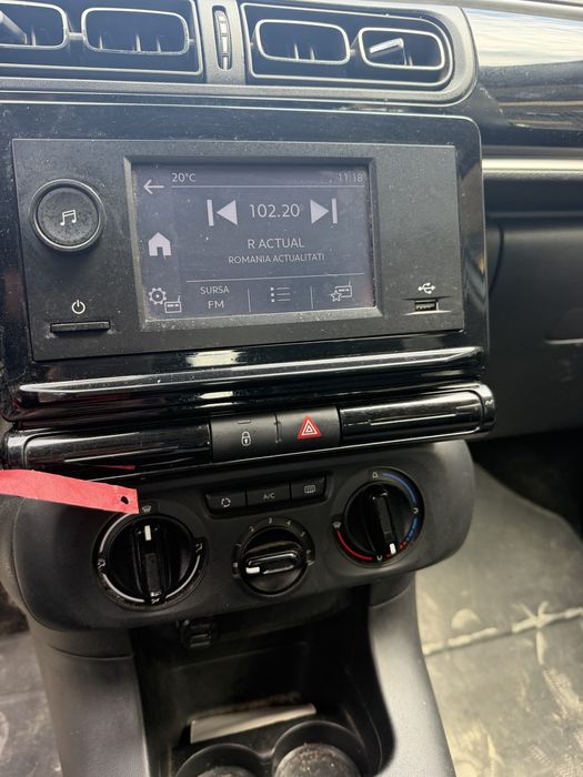 Citroen C3 2023 80.000 KM 1.3 BENZINA USOR avariat / avariate